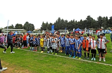 Çeşme’de U9 Futbol Festivali Coşkusu 
