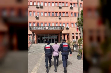 Cezaevi firarisi camide uyurken yakalandı 