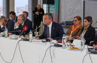 CHP lideri Özel’den İngiltere’ye sitem: "İşçi Partisi Erdoğan’la, Erdoğan’ın beklediğinin üzerinde bir dayanışma gösteriyor, bunu kabul edemeyiz" 