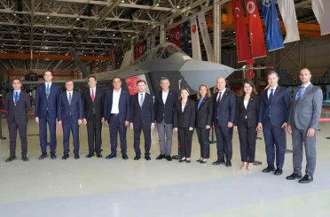 CHP lideri Özel’den KAAN paylaşımı: "KAAN’ımız gücünü dışarıdan değil, milletimizden almaktadır" 