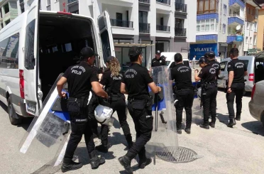 CHP Malatya İl Başkanlığı binasında gerginlik 