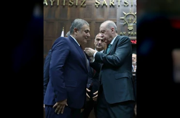 CHP’den istifa eden Aksu Belediye Başkanı Yıldırım AK Parti’ye katıldı 