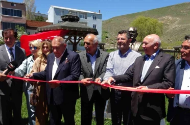 Çıldır’da Karaçay Çayı üzerine yaptırılan köprü törenle açıldı 