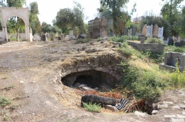 Cizre’de definecilerin hedefindeki tarihi medreseye restorasyon talebi 
