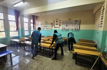 Cizre’de denetimli serbestlik yükümlüleri 16 ayda 212 okulu temizledi 