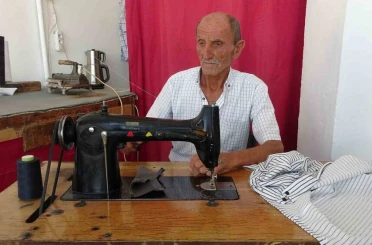 Çocuk yaşta eline aldığı iğne ipliği 60 yıldır bırakmadı 