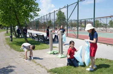 Çocuklardan ortak çağrı "Kirletme, temizle" 