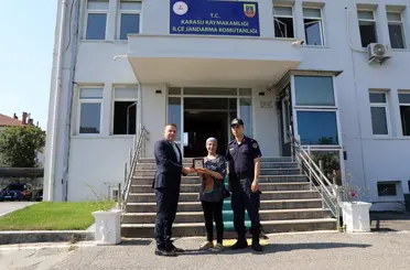 Çocukluk hayali için arsasını jandarmaya bağışladı

