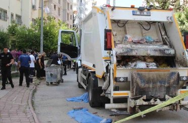 Çöp kamyonunun çarptığı yaşlı kadın hayatını kaybetti 
