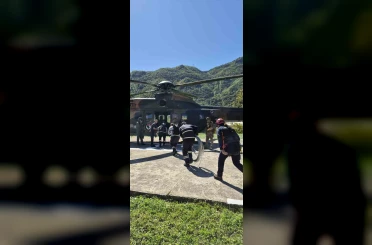 Çoruh Edaş’tan sel felaketinin yaşandığı Artvin’in dağ köylerine helikopterle müdahale 