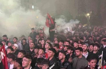Çorum’da binlerce vatandaştan Süper Lig sevinci 