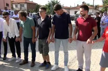 Çorum’da düğüne İtalyan damgası: İki İtalyan halay çekip çiftetelli oynadılar

