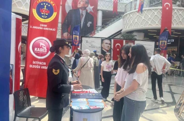 Çorum’da Jandarma stantlarına vatandaşlardan büyük ilgi 