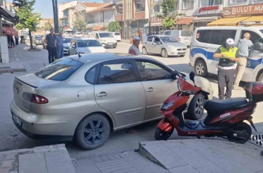 Çorum’da otomobil ile motosiklet çarpıştı: 2 yaralı 