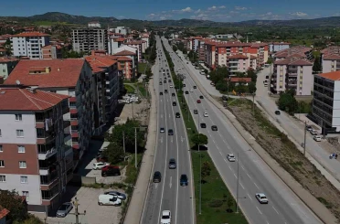 Çorum’da trafik tedbirleri araç yoğunluğunu azalttı 