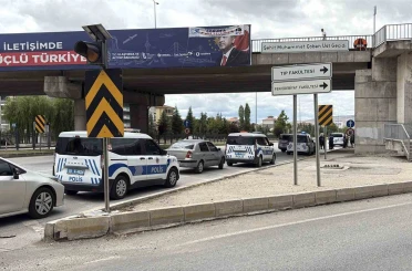 Çorum’da üst geçitten atlayan kadın yaralandı 
