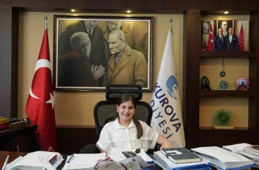 Çukurova Belediye Başkanı Kozay, makam koltuğunu çocuklara devretti 
