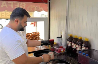 Çukurova sıcağında şalgam ve simit vatandaşların vazgeçilmezi oldu 