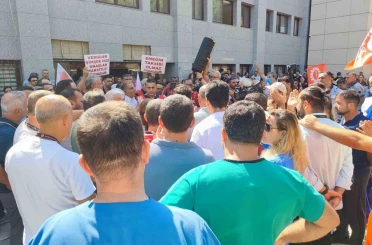 Çukurova Üniversitesi Balcalı Hastanesi’nde çalışanlar eylem başlattı 