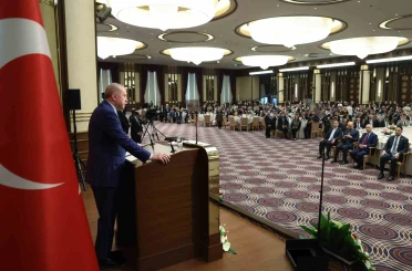 Cumhurbaşkanı Erdoğan: "Avrupa Türk toplumunu kimseye ezdirmeyiz, ezmeye çalışan kifayetsizlere de hadlerini pekala bildiririz" 