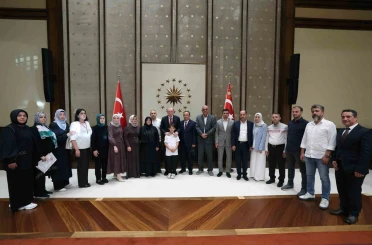 Cumhurbaşkanı Erdoğan, Kahramanmaraş’taki okul saldırısında hayatını kaybeden öğrencilerin ailelerini kabul etti 