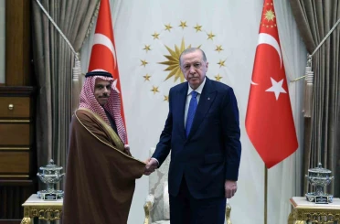 Cumhurbaşkanı Erdoğan, Suudi Arabistan Dışişleri Bakanı Ferhan’ı kabul etti 