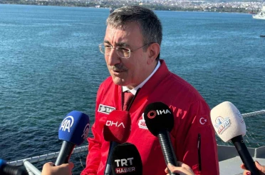 Cumhurbaşkanı Yardımcısı Cevdet Yılmaz: "Güçlü olmak zorundayız"
