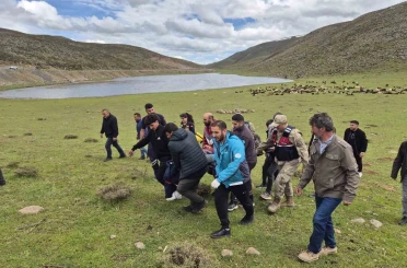 Dağlık alanda düşerek yaralanan şahsı ekipler kurtardı 