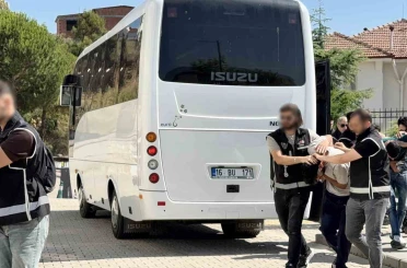 Daltonlar’a Orhangazi’de şafak baskını : 9 gözaltı 