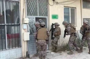 Daltonların adını kullanan örgüte büyük darbe...Evi böyle kurşunlayıp kaydettiler, polis çok geçmeden çökertti... 