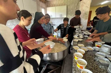 Damal’da Aşure lokması programı 