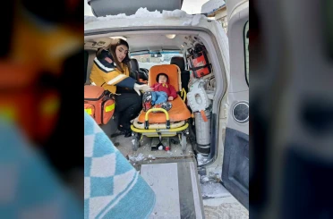 Damdan düşerek yaralanan çocuk hastaneye ulaştırıldı 