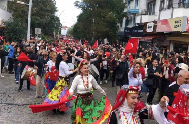 Datça ‘Badem Çiçeği Festivali’ devam ediyor 