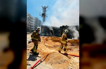 Defne’de korkutan konteyner yangını 