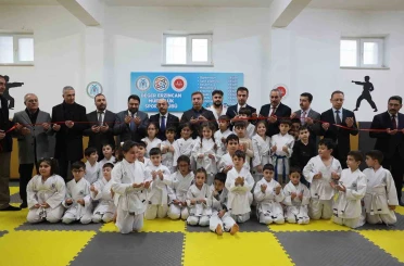 Değer Erzincan Müftülük Spor Kulübü hizmete açıldı 