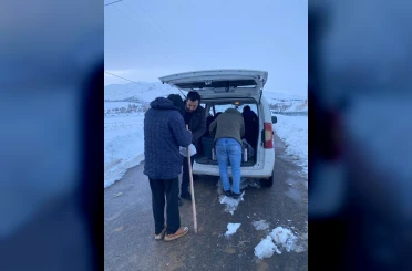 Demirözü’nde vatandaşlara ramazan ayında sıcak yemek ulaştırılıyor 
