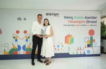 Denizli Büyükşehire ’Genç Dostu Kent: İyi Yönetişim Teşvik’ ödülü 