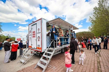 Denizli Büyükşehirin mobil ikram filosu güçlendi 