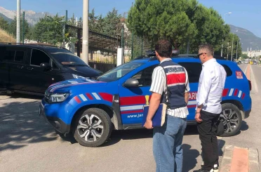 Denizli’de jandarmadan uyuşturucu baskını: Baro başkanı ve 11 avukat gözaltına alındı 