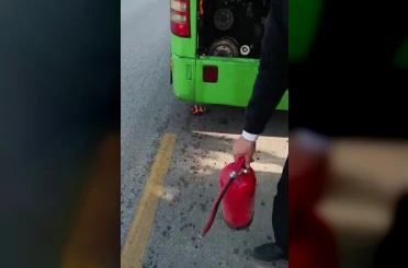 Denizli’de yanmaya başlayan halk otobüsünde facia ucuz atlatıldı 