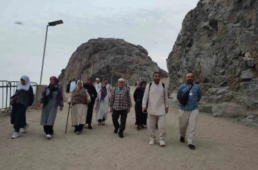 Denizlili umreciler Hira Nur Dağında manevi iklimi yaşadı 