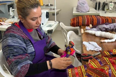 Depremde iş yerini kaybeden kadınlar yeniden üretime başladı 