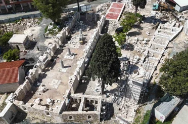 Depremde zarar gören Kahramanmaraş Ulu Camii ibadete açıldı, Antakya Ulu Camii de vatandaşla buluşacağı günü bekliyor 