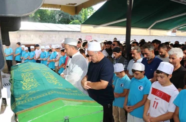 Dere yatağında oluşan gölet Ertuğrul’un mezar oldu 