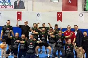 Derinkuyu hem gönülleri hem kupayı kazandı 