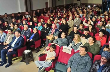 Devrek’te düzenlenen Türk Halk Müziği konseri büyük ilgi gördü 