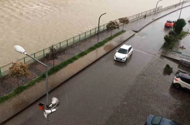 Devrek’te misket büyüklüğünde dolu yağdı 