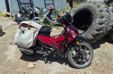 Devrilen motosikletin sürücüsü yaralandı 