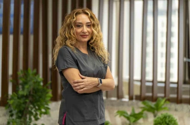 Diş kaybı sadece gülüşü değil, tüm vücut dengesini etkiliyor 