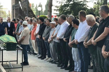 Diş tedavisi için gittiği hastanede hayatını kaybeden 8 yaşındaki kız son yolculuğuna uğurlandı 